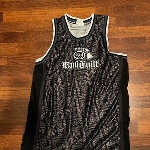 Mauibuilt brand tank